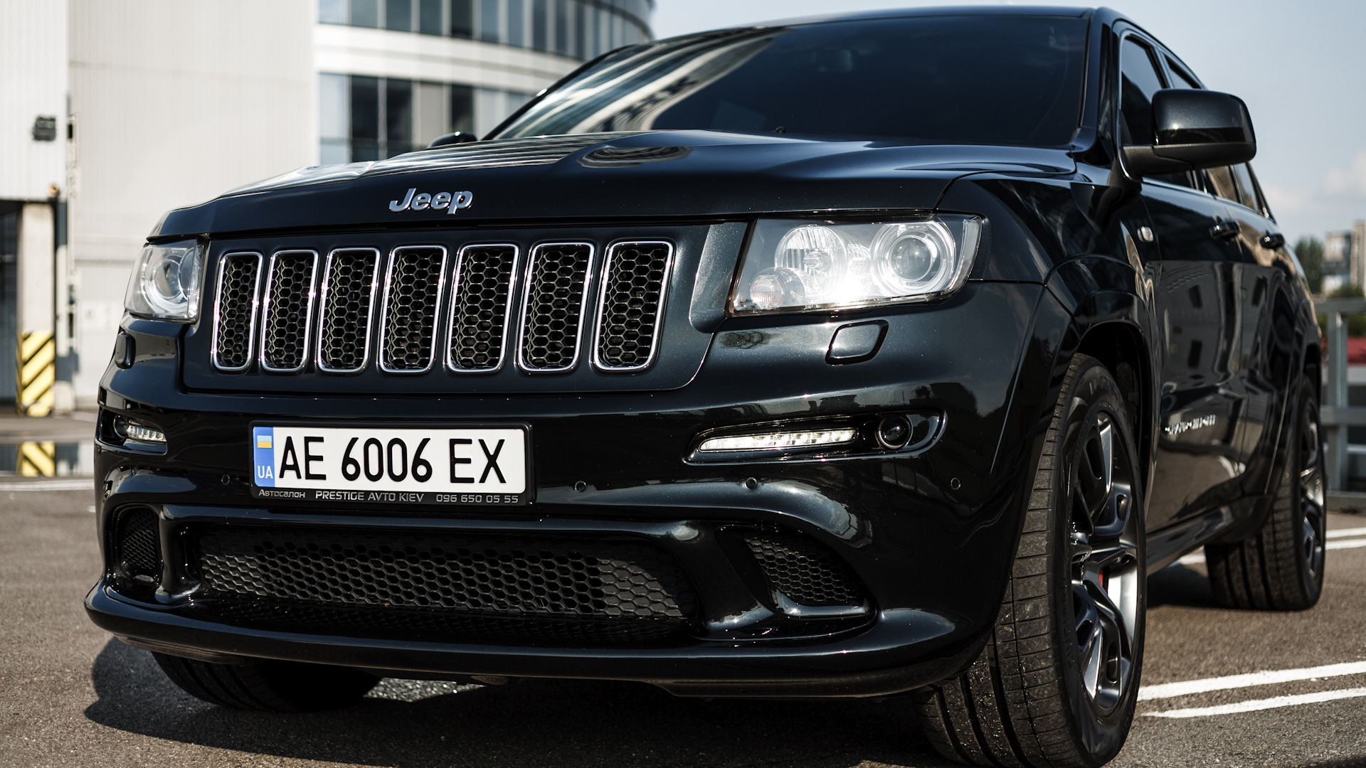 Jeep Grand Cherokee SRT-8 (WK2) 6.4 бензиновый 2012 | 6.4л-SRT-8 на DRIVE2