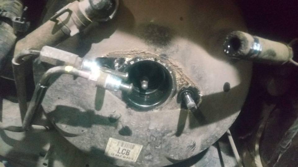 Свободный ход педали тормоза — SsangYong Actyon (2G), 2 л., 2013 года ...