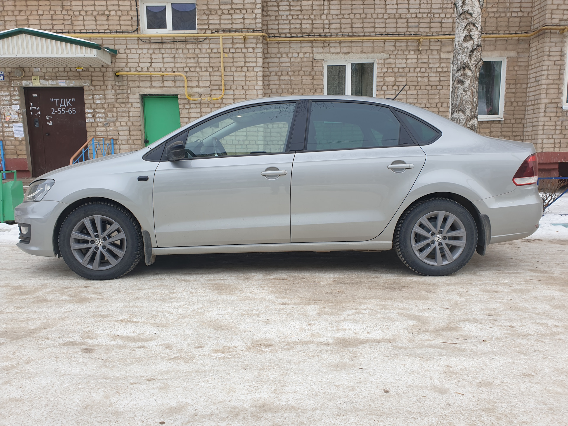 "Прошел год" LESJOFORS 4295034 — Volkswagen Polo Sedan, 1,6 л, 2019 ...