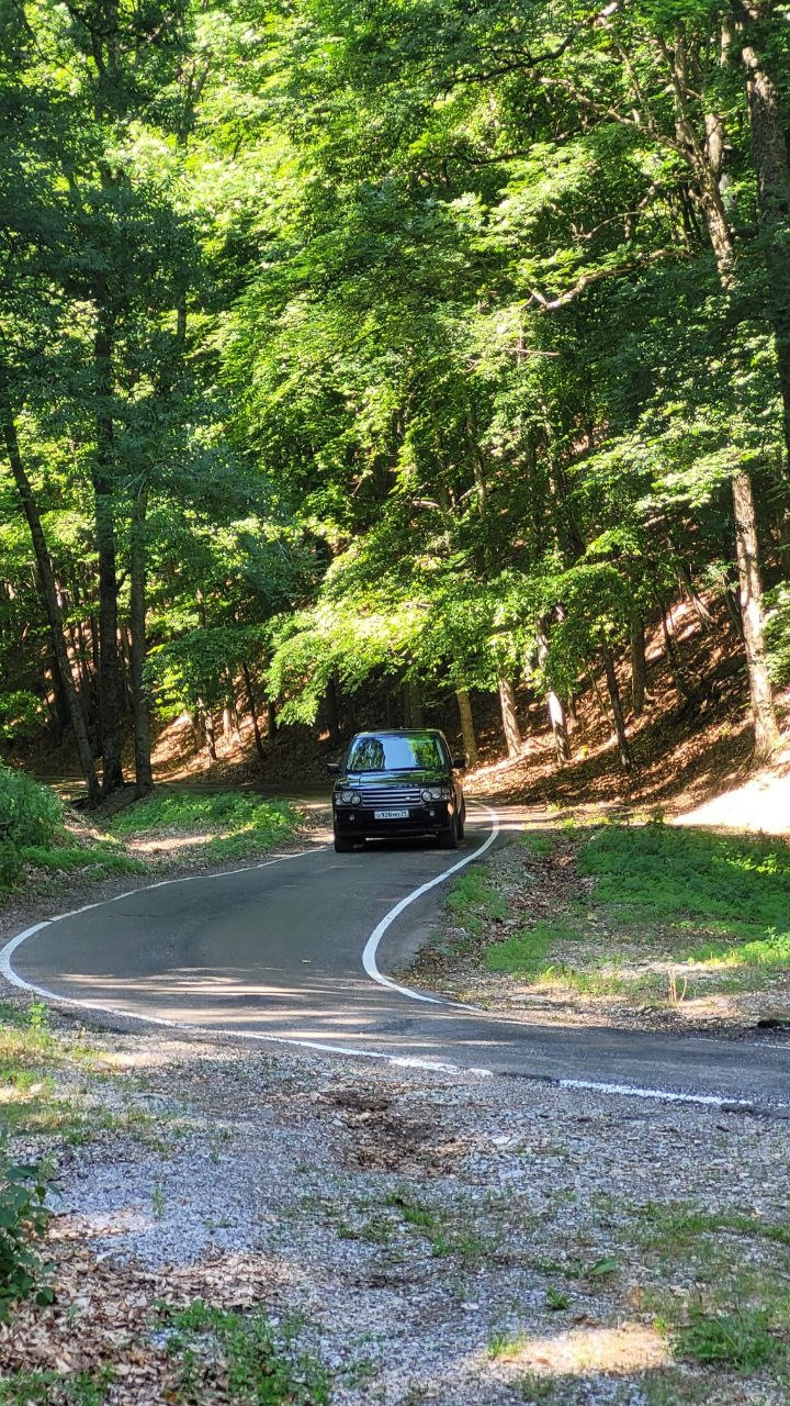 Поездка на дачу Хрущева в Крыму — Land Rover Range Rover (3G), 4,4 л, 2005  года | путешествие | DRIVE2