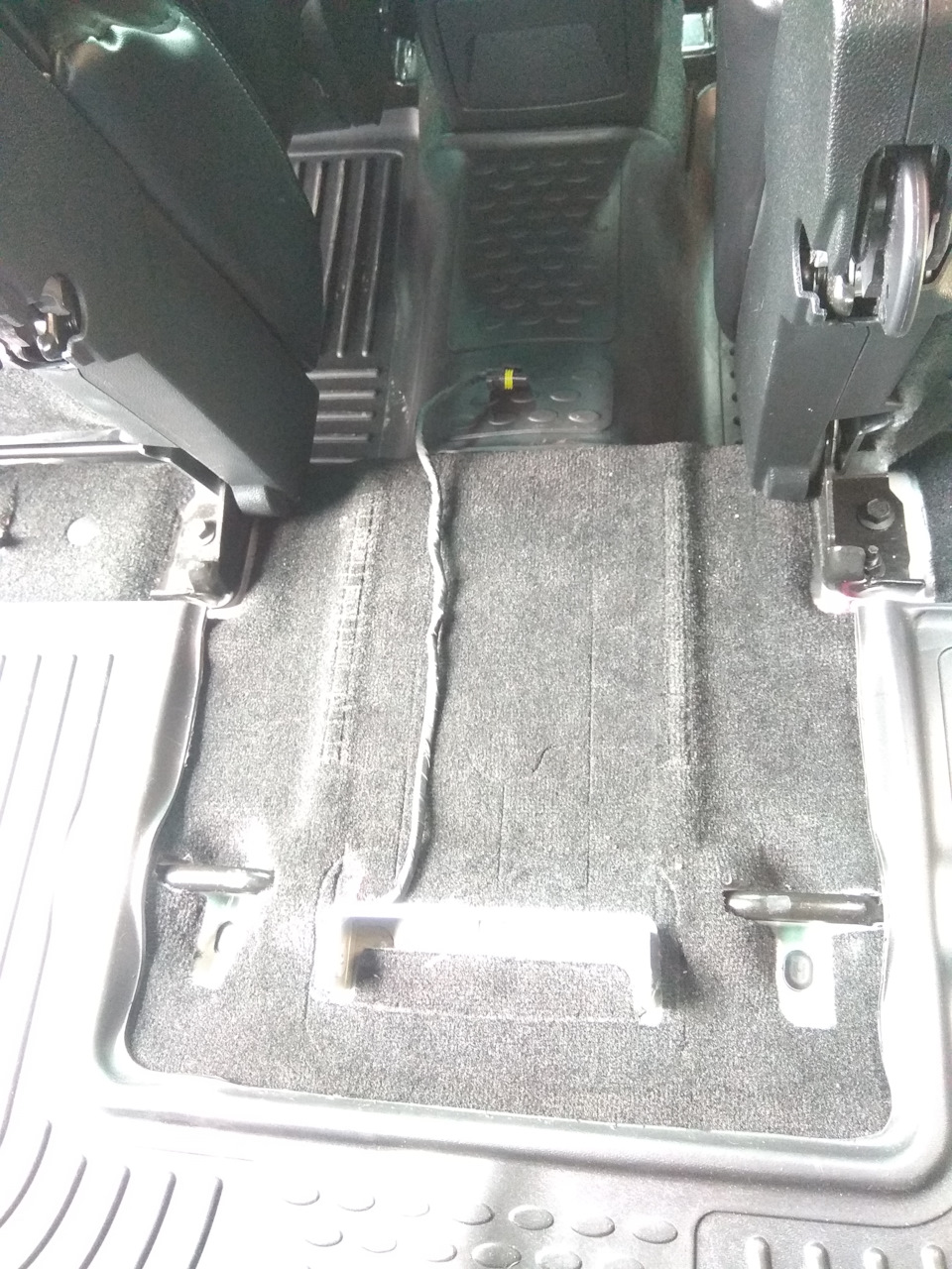 Фото в бортжурнале Ford Explorer (5G)