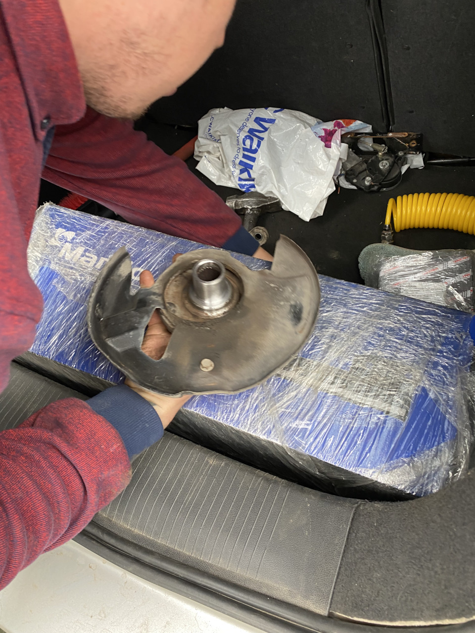 Поворотный кулак переточка под подшипник от гольфа — KIA Rio (1G), 1,3 ...