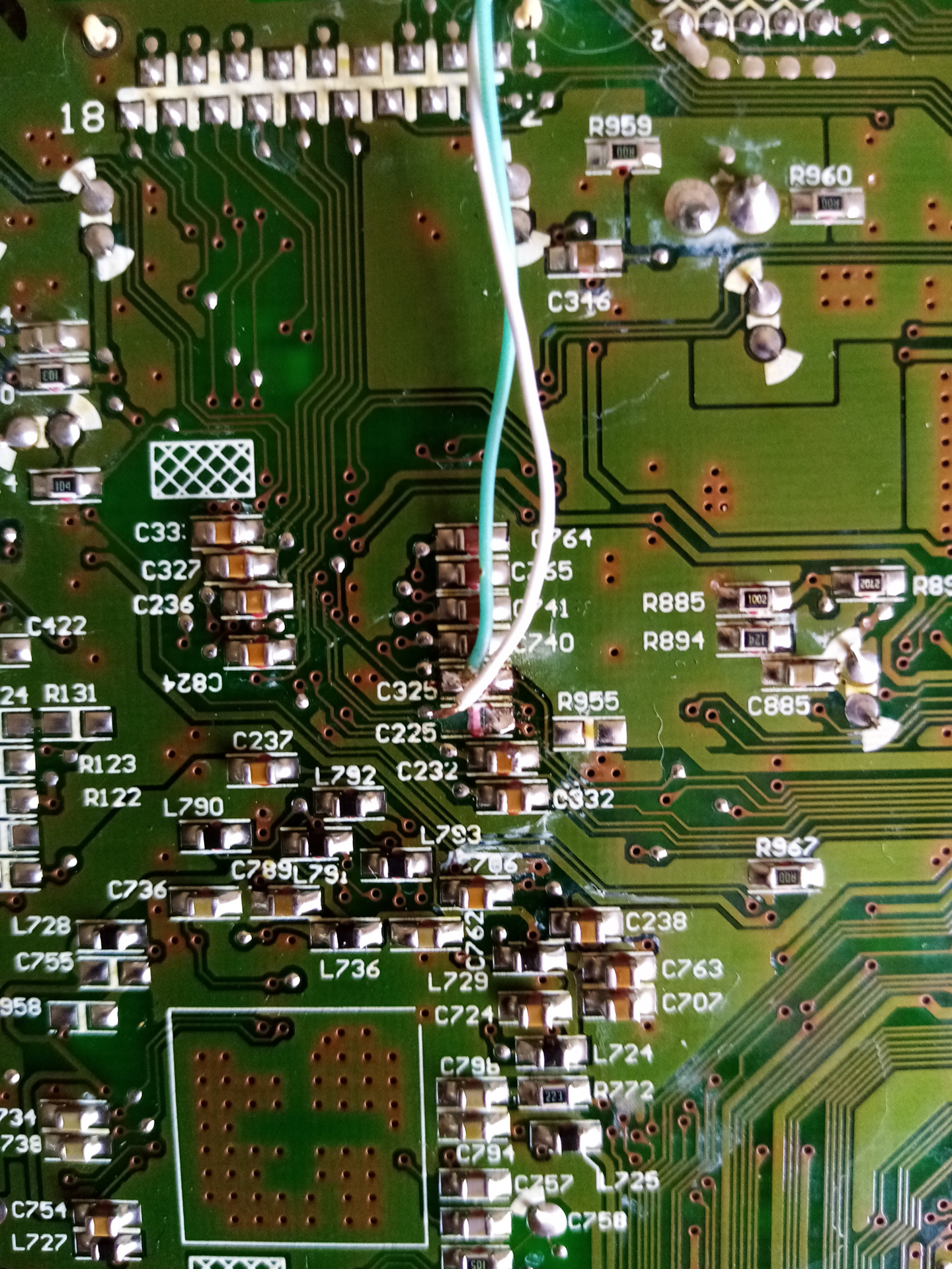 audi-symphony-2-aux-audi-a4-b6-1-8-2004