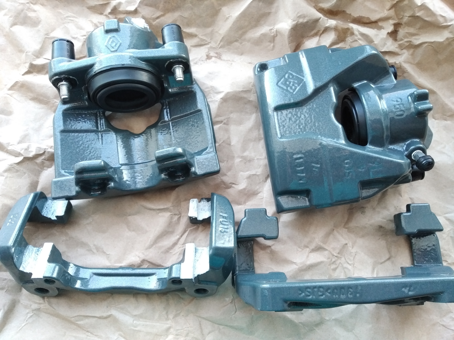 Новые тормозные суппортЫ — Renault Duster (1G), 2 л, 2019 года | тюнинг ...