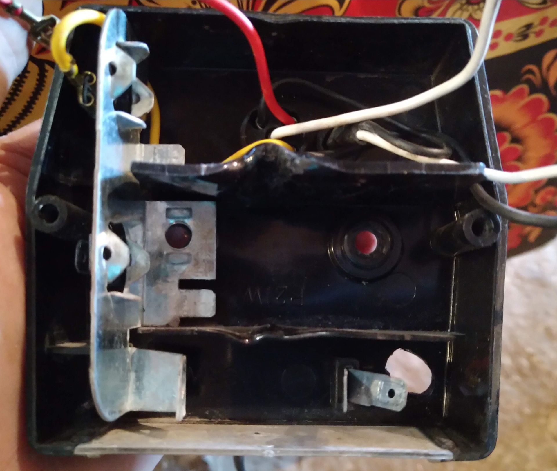 Доработка прицепа МЗСА. Замена фонарей. — Jeep Grand Cherokee (ZJ), 5,2 ...