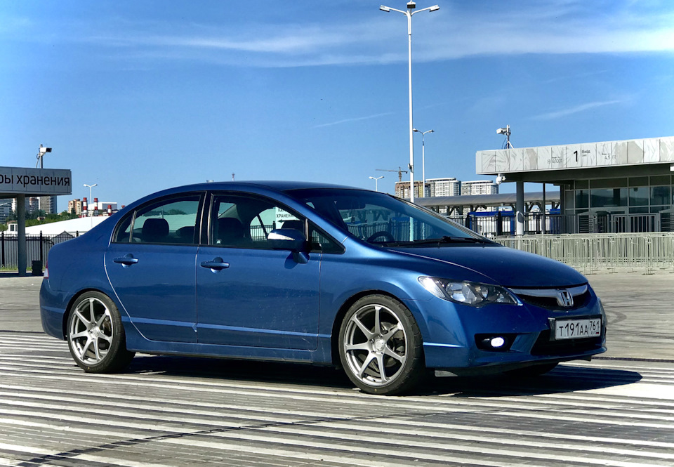 Особенности honda civic 4d