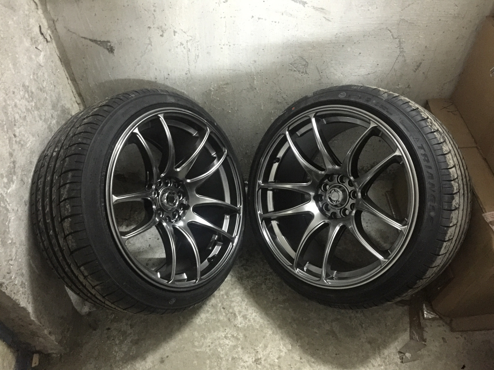 Weds sport r18 9. A-tech schneider r17 toyota. Диски kyoho steiner r17 на. Мотоцикл bmw чоппер. Bmw motorrad r18.