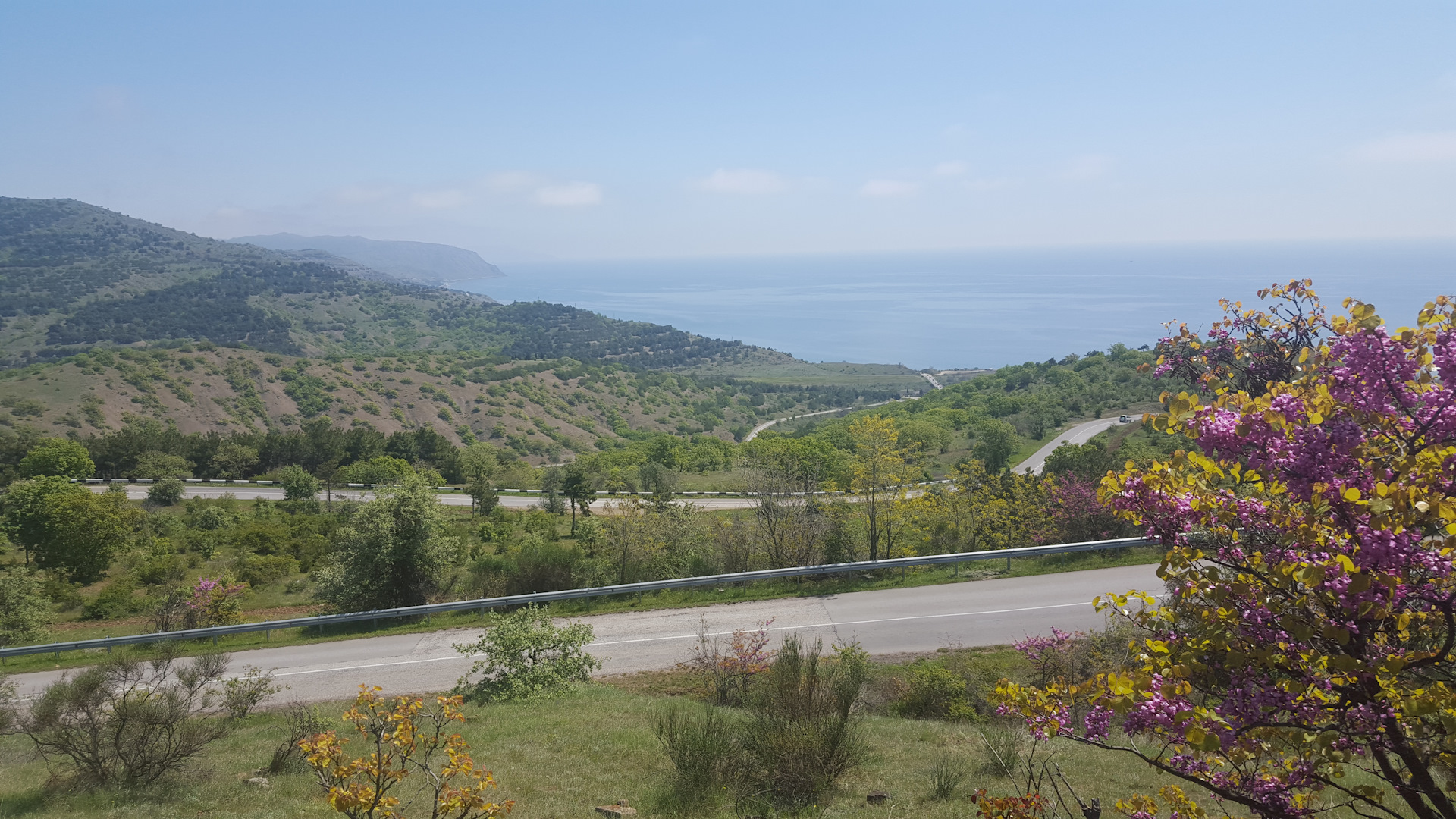 Парк киммерия. Серпантин Судак Алушта. Дорога серпантин Судак Алушта. Трасса Судак Алушта. Серпантин Крым Алушта.