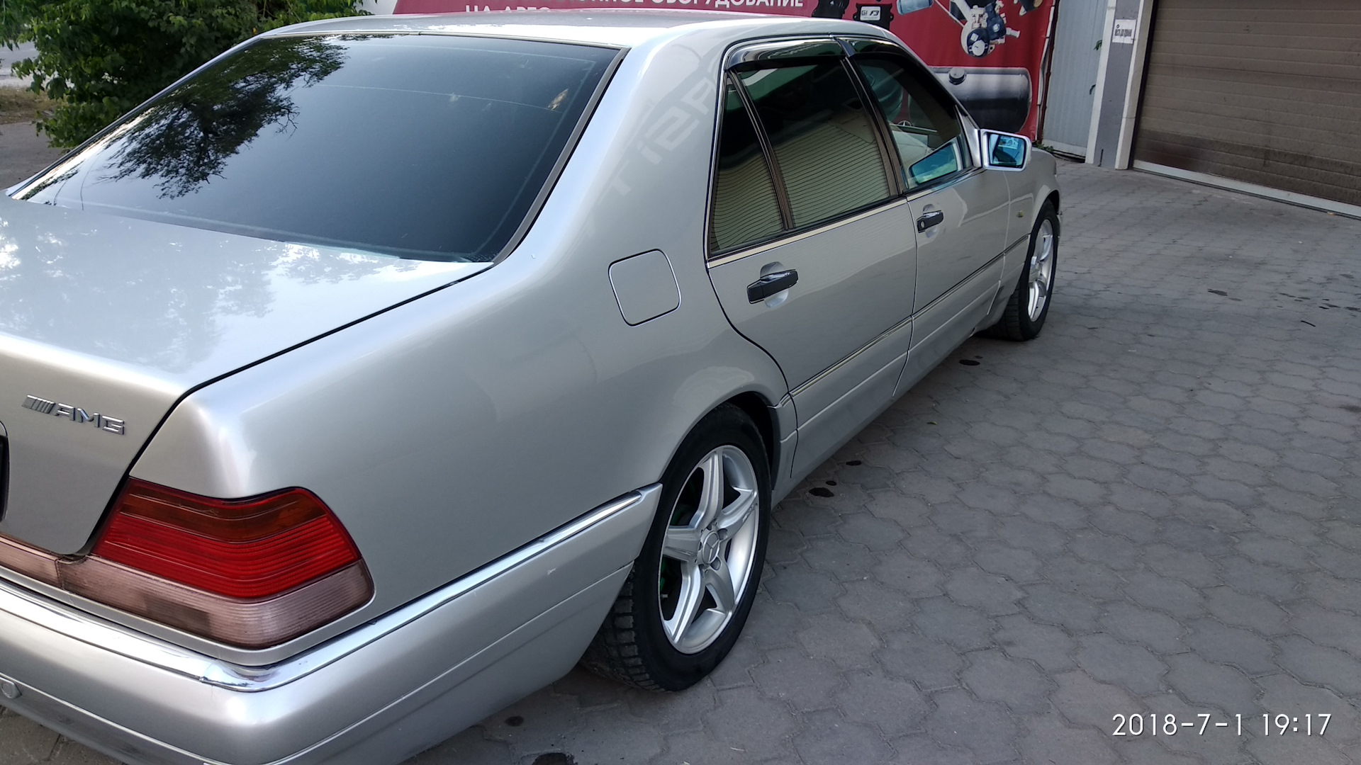 Mercedes-Benz S-Class (W140) 3.2 бензиновый 1997 | Серебристый Кабан на  DRIVE2