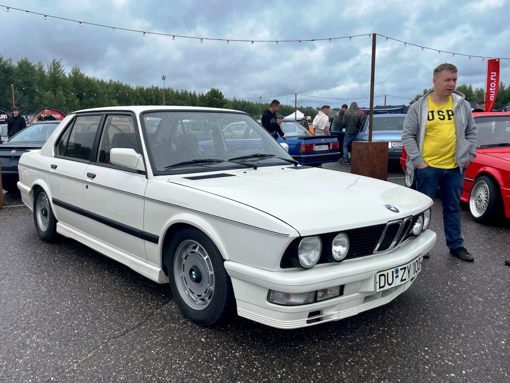 М 535. Bmw e28 535. бмв 535 е28. бмв е28 м535 i. bmw m535 e28 white.