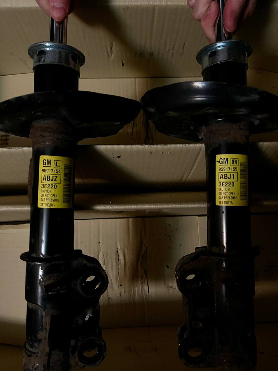 95917155 Стойка передняя правая с амортизатором / Chevrolet Aveo 12~ GM ...