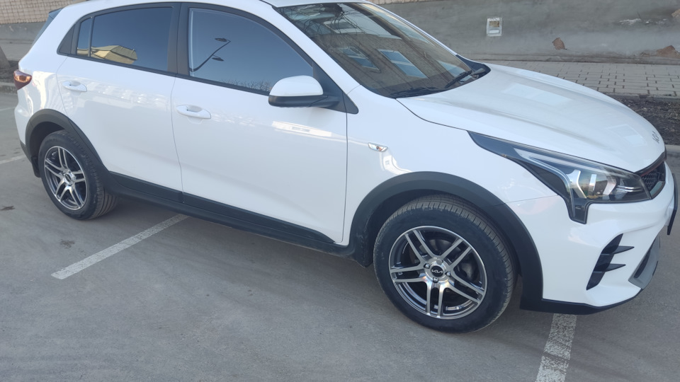 KIA Rio X