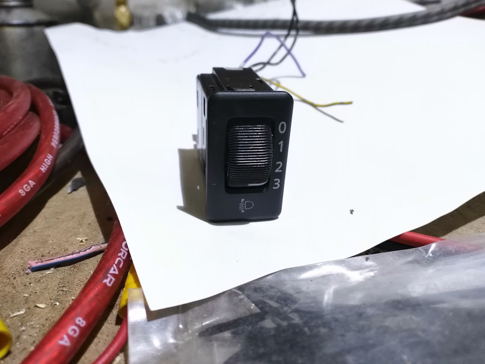 45. Ручная регулировка фар из салона — Nissan Maxima QX (A33), 3 л ...