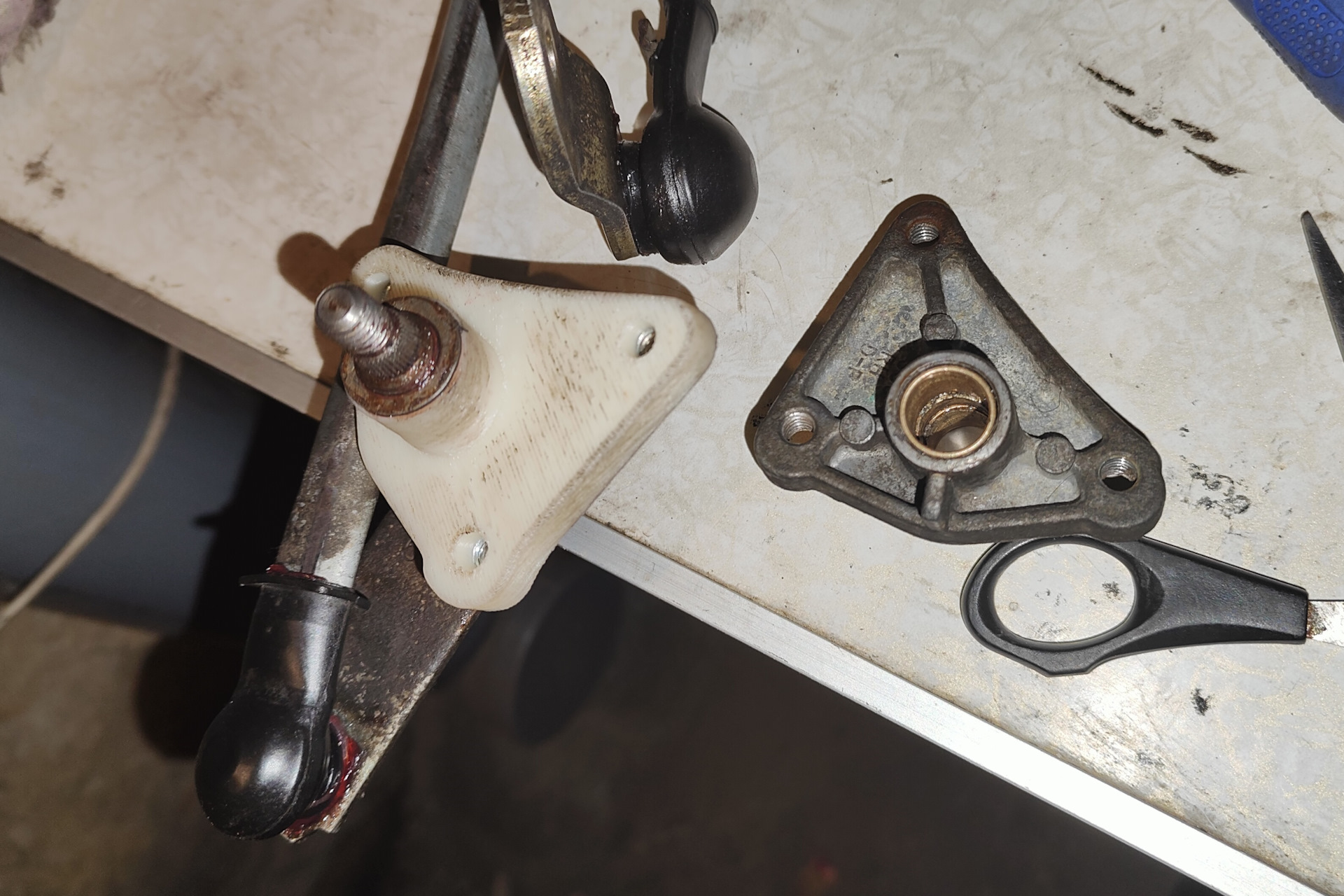 Починка опоры трапеции с помощью 3D принтера. — Toyota Sprinter (110 ...