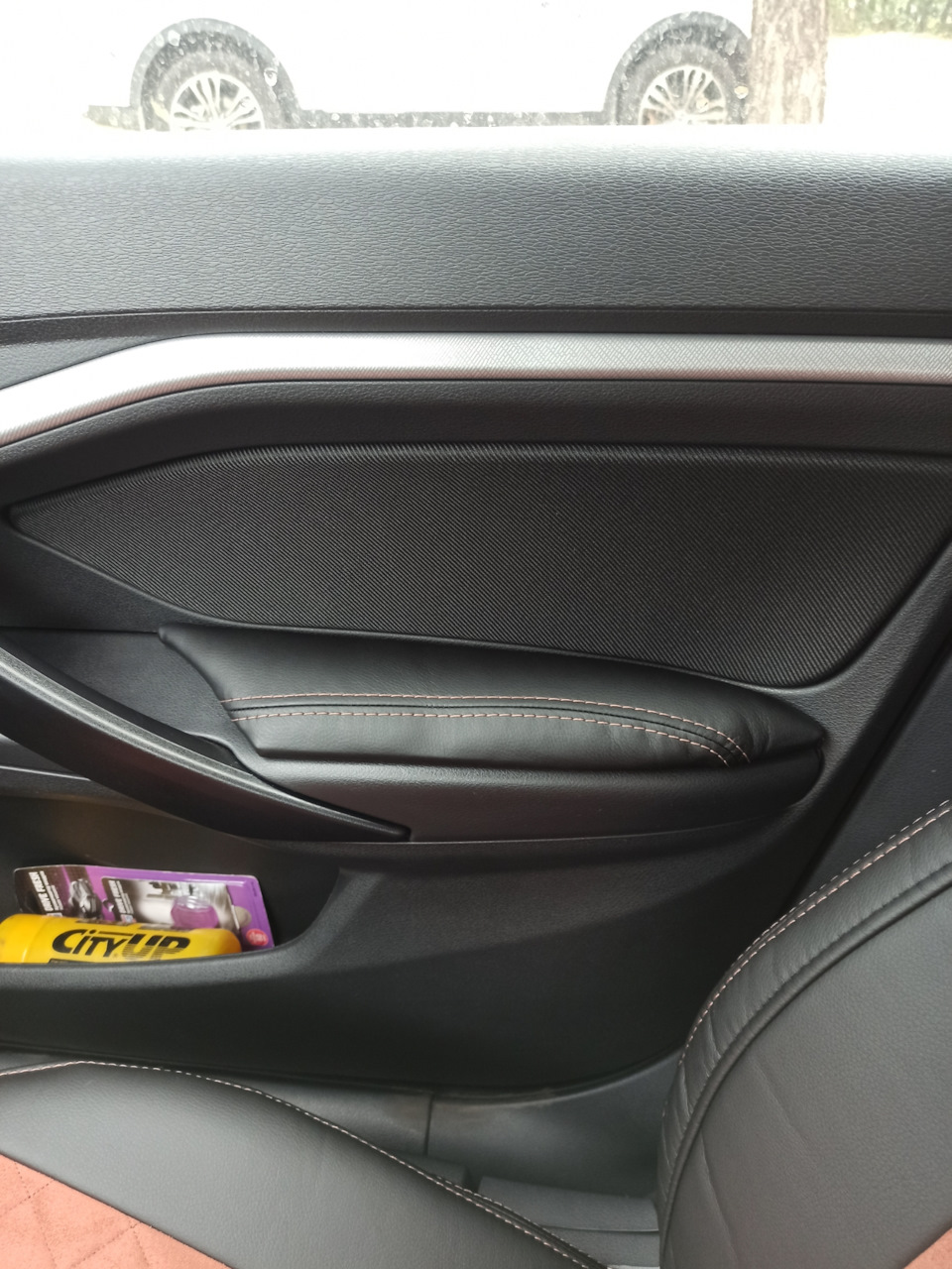 7. Самодельные подлокотники на двери — Lada Vesta SW, 1,6 л, 2021 года ...