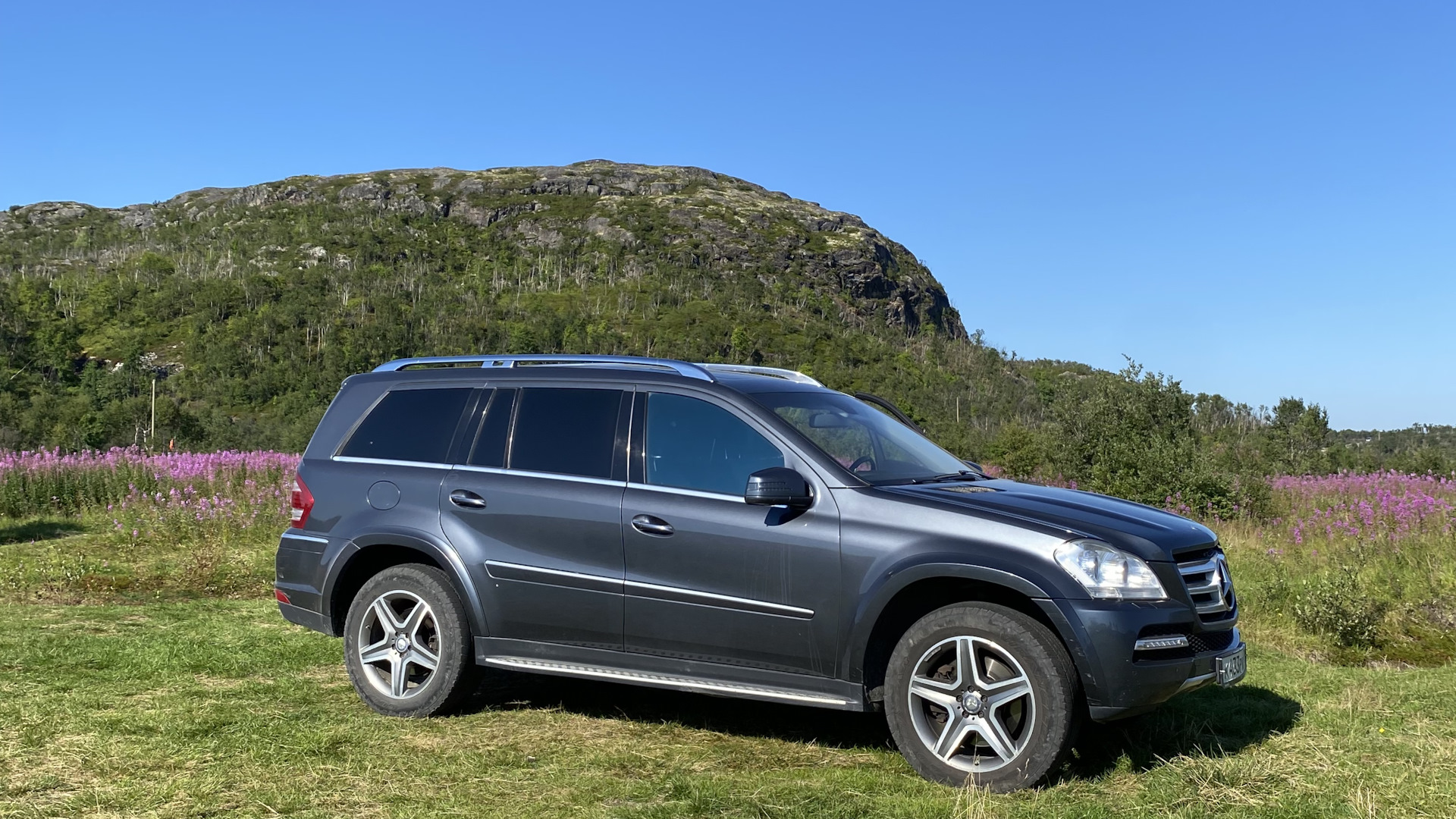 2011 Mercedes Benz gl class Grand Edition