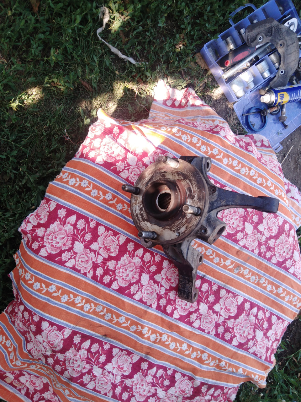 101. Замена переднего левого ступичного подшипника. — Chevrolet Lacetti ...