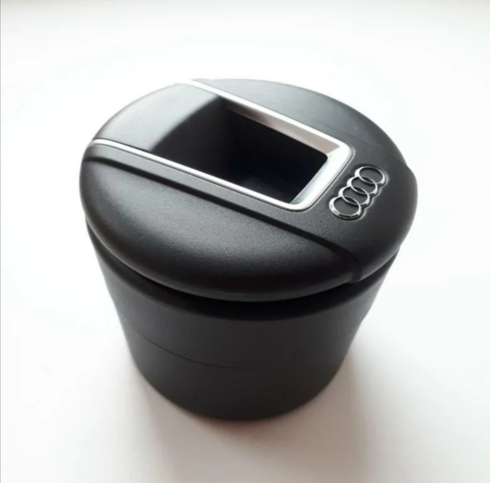 Пепельница ауди а8. Ауди с3 пепельница. Пепельница ауди а8. Пепельница ауди q7 2019г. Заглушка буксировочного крюка ауди ку5.