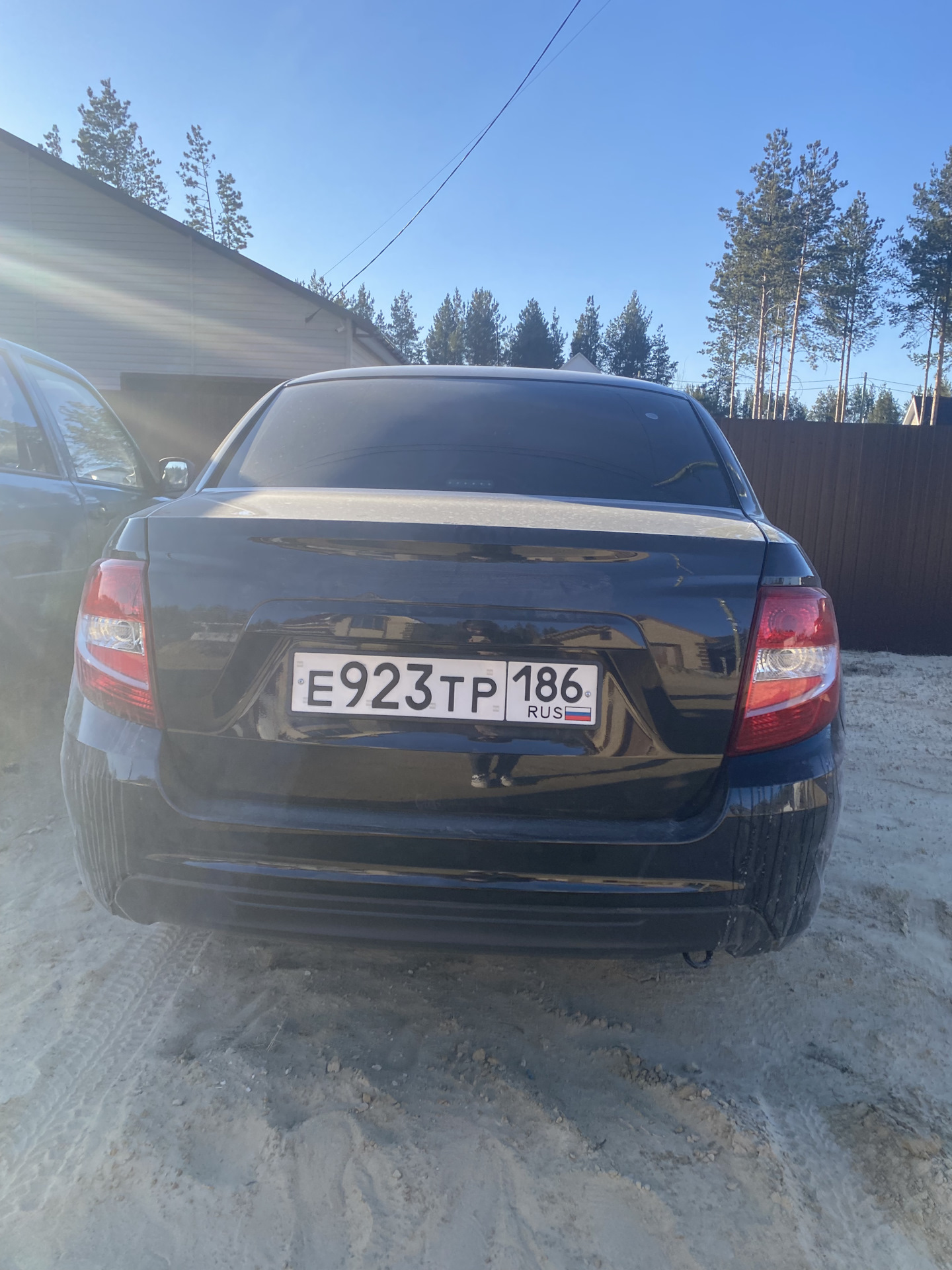 #8 Двойной задний ход и симметрия фонарей — Lada Гранта (2G) FL, 1,6 л ...
