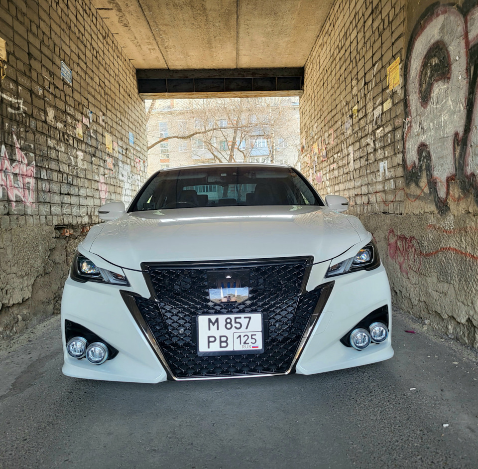 Фото в бортжурнале Toyota Crown Hybrid