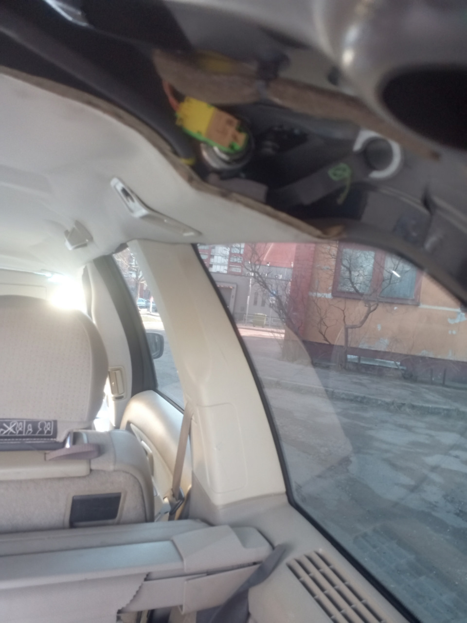 Непонятно вроде 5 мест а в багажнике подушки — Volvo XC90 (1G), 2,4 л ...