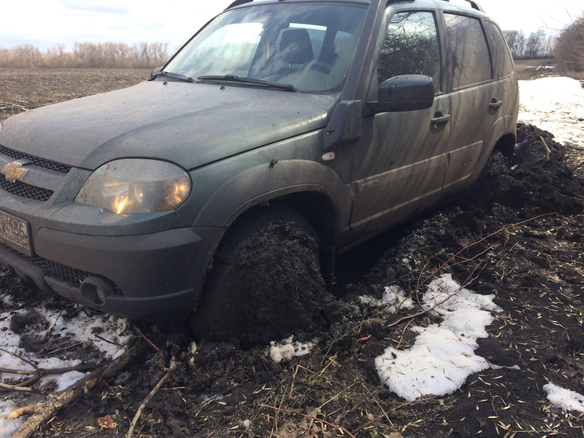 нива шевроле с прицепом