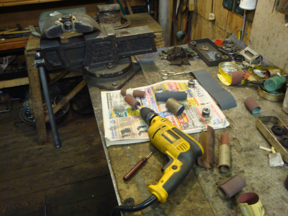 Профилактика тормозов. Полировка зеркал цилиндра. — ЛуАЗ 969, 1,5 л ...