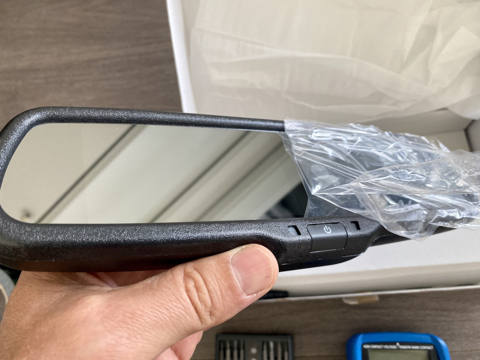 Установка задней видеокамеры и зеркала с монитором — Suzuki Vitara XL7 ...