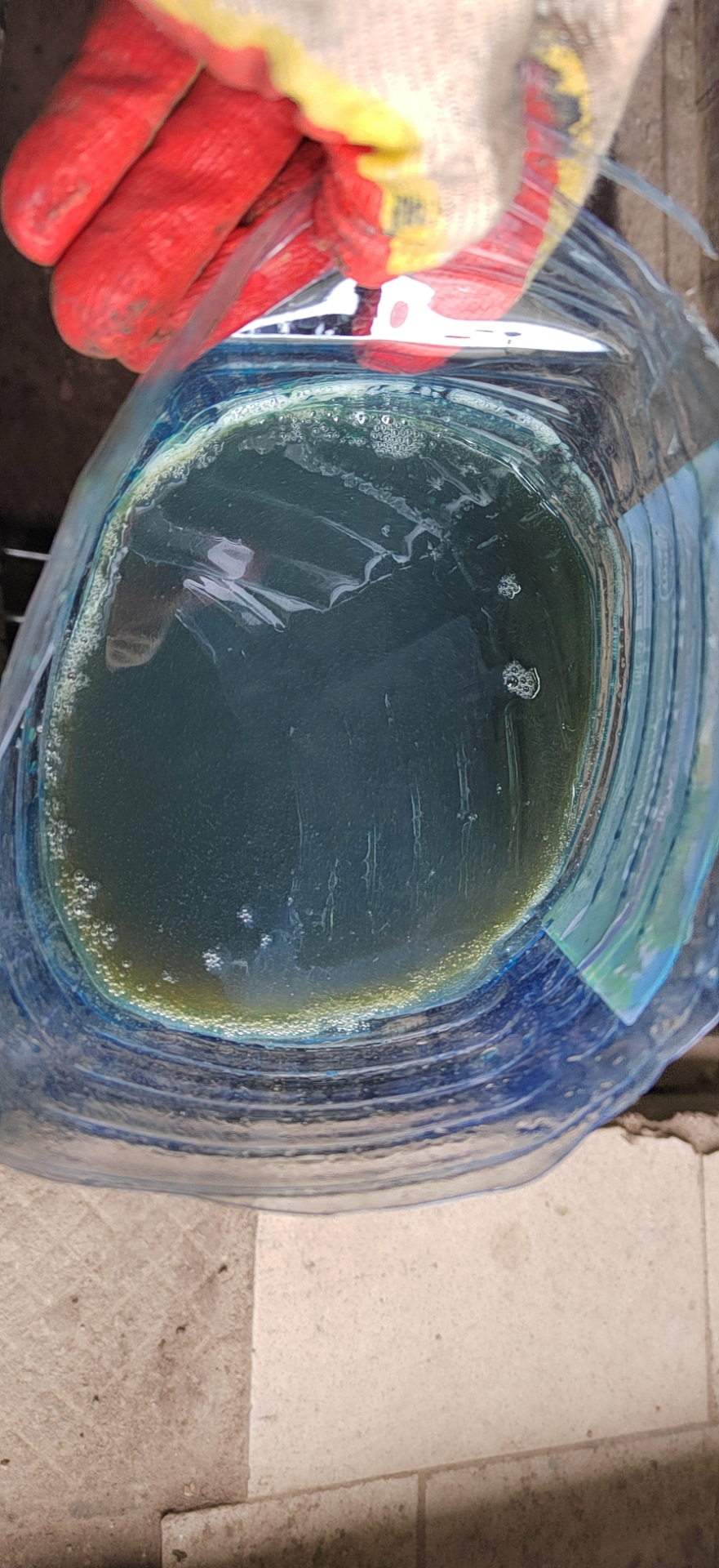 Вторая замена масла в трансмиссии. — Lada Niva Travel, 1,7 л, 2023 года ...