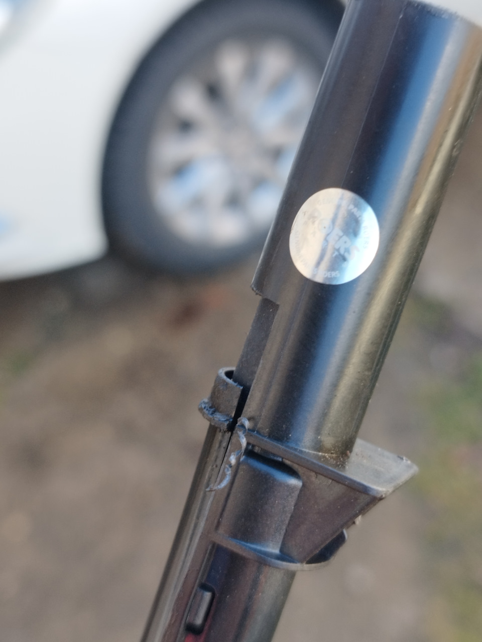 только такая наклейка: вроде бы ROERS — Mercedes-Benz B-Class (W246)