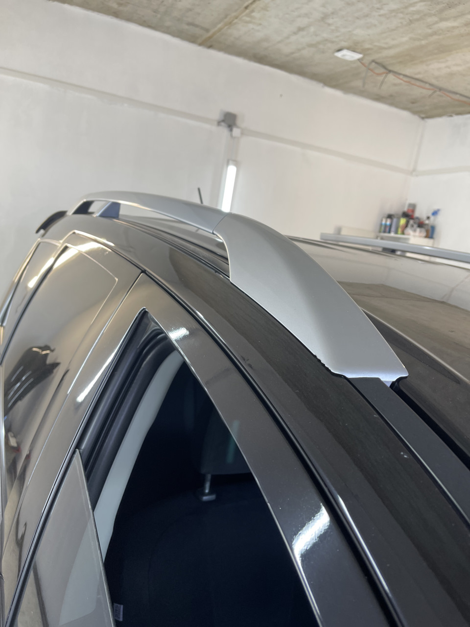 Покраска рейлингов — Mitsubishi Outlander XL, 2,4 л, 2007 года | своими ...
