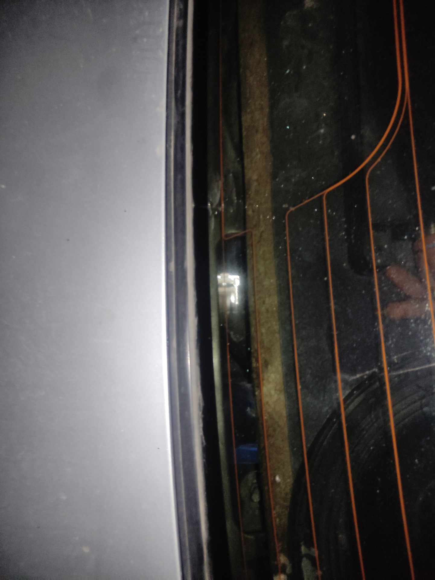 Постоянно горит лампочка в багажнике, даже когда закрыт. — Nissan Sunny ...