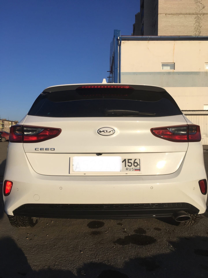 Наклейки на значок на KIA Ceed SW (2G), KIA Ceed SW (3G), KIA Rio 5 ...