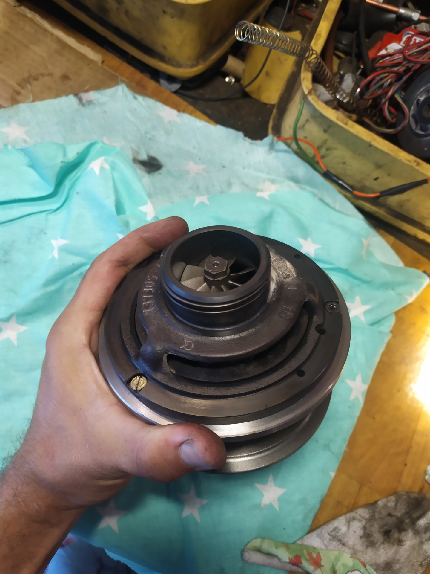 Замена картриджа в турбине Opel insignia sport tourer(а также шкив ...