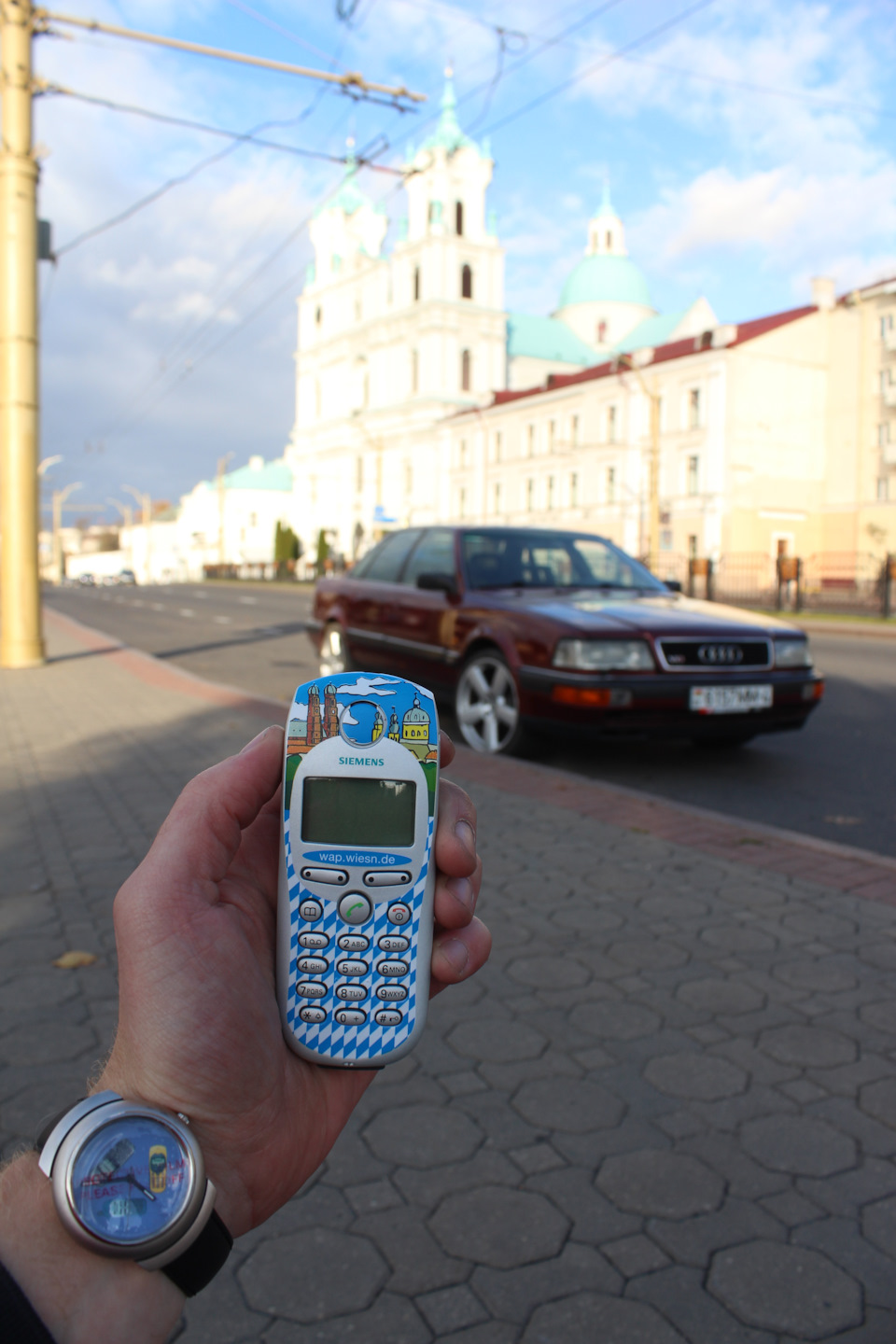 Такими были телефоны 15-20 лет назад. Гродно и Audi V8 на их фоне — Audi  V8, 4,2 л, 1992 года | фотография | DRIVE2