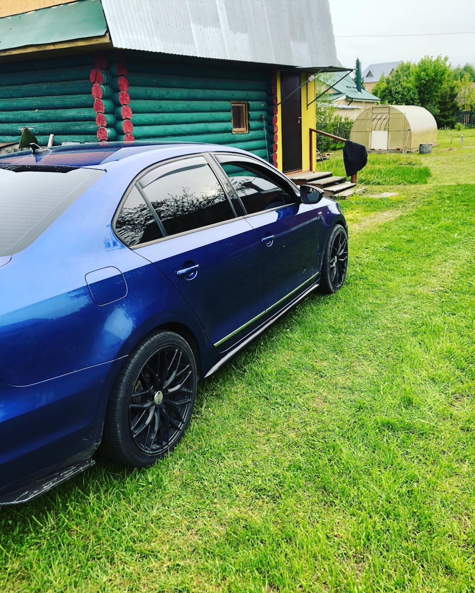 Gli пороги — Volkswagen Jetta VI, 1,6 л, 2017 года | аксессуары | DRIVE2