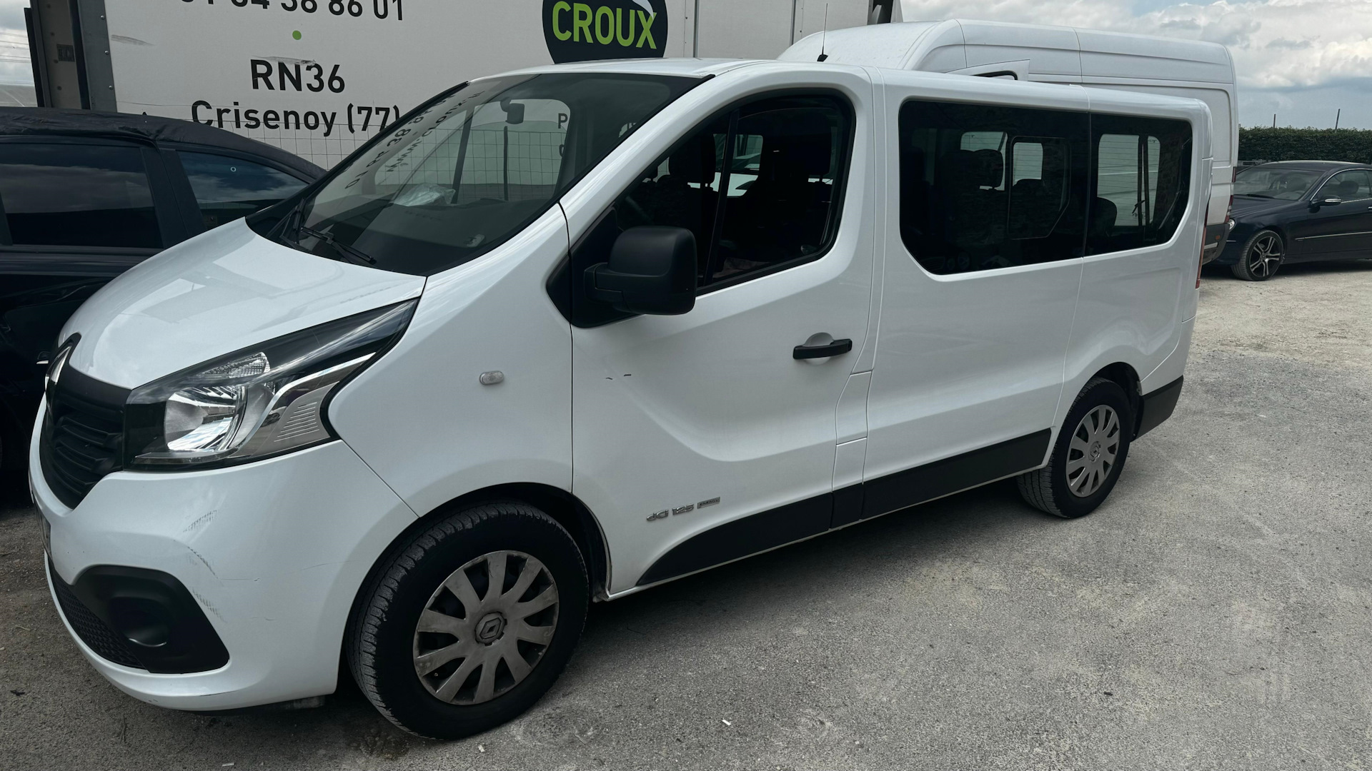 Renault Trafic (3G) 1.6 дизельный 2016 | 9 Мест на DRIVE2