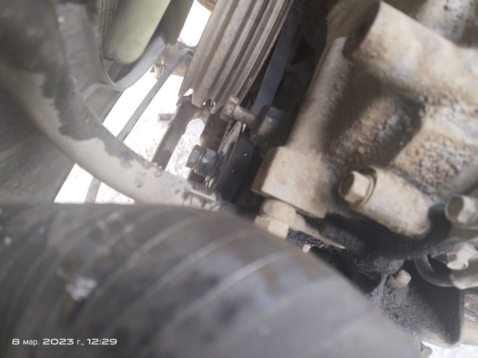 Замена ремня гидроусилителя — Hyundai HD 72, 3,3 л., 2006 года ...