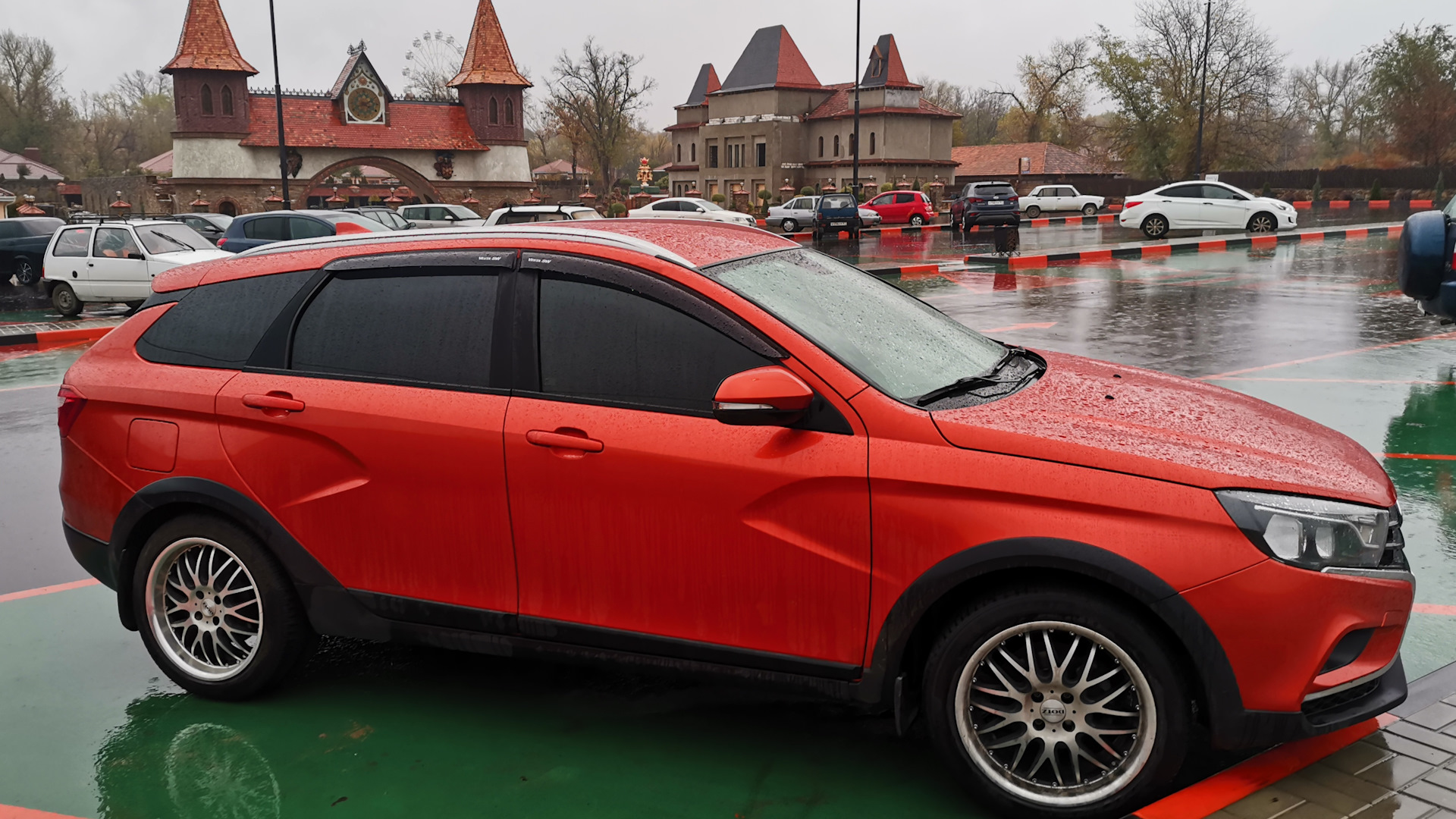 Lada Vesta SW Cross 1.8 бензиновый 2017 | 🔸РЫЖАЯ🔸 на DRIVE2