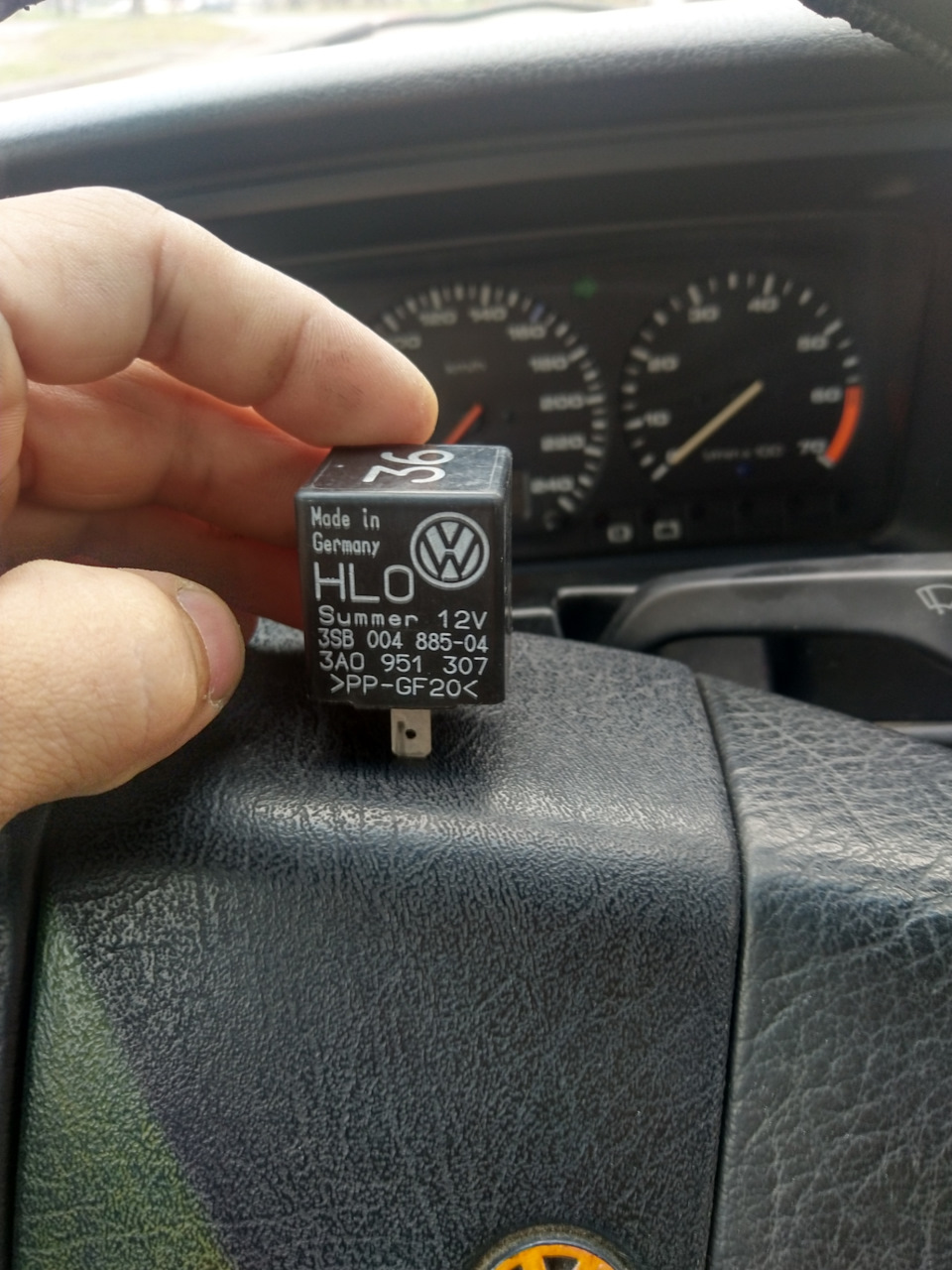 3SB00488504 Реле дворников VAG | Запчасти на DRIVE2