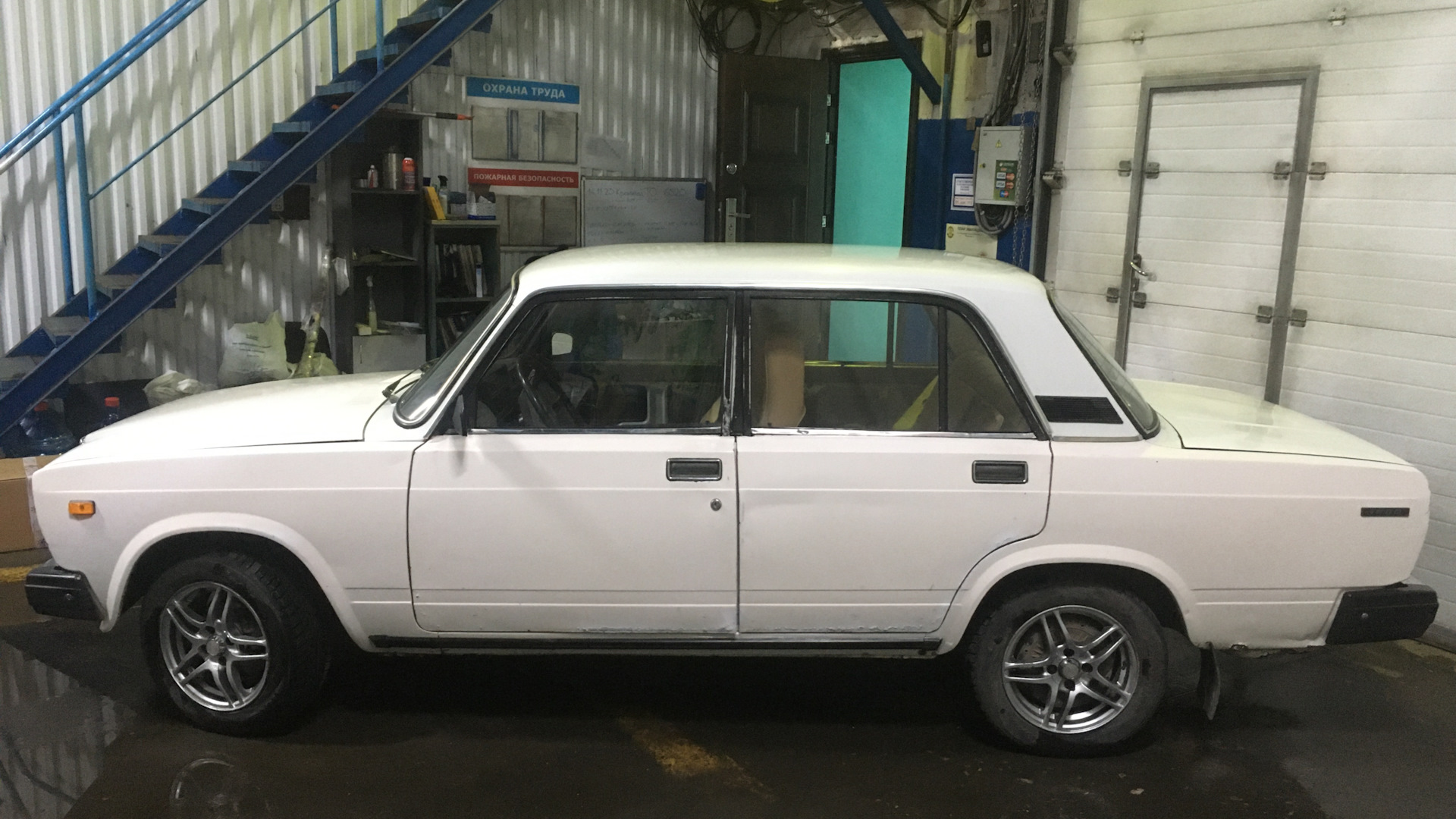 Продажа Lada 2107 1987 (бензин, МКПП) — с историей обслуживания — DRIVE2.RU