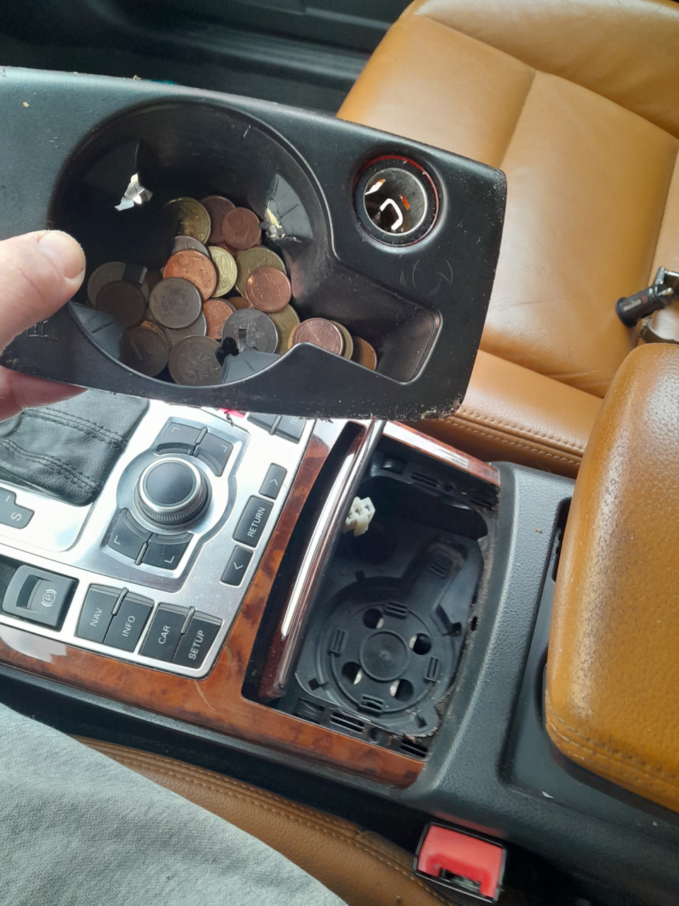 Замена подстоканика — Audi A6 (C6), 3 л, 2005 года | аксессуары | DRIVE2