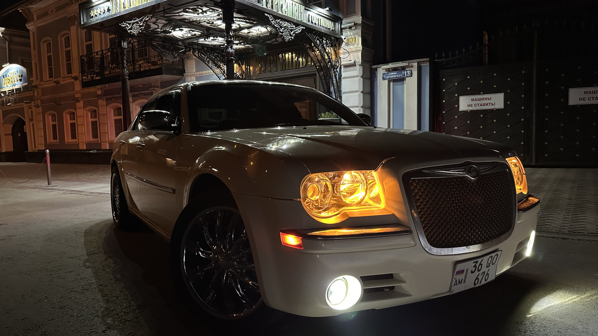 Chrysler 300 (300C) (1G) 3.5 бензиновый 2010 | Джентльмен на DRIVE2