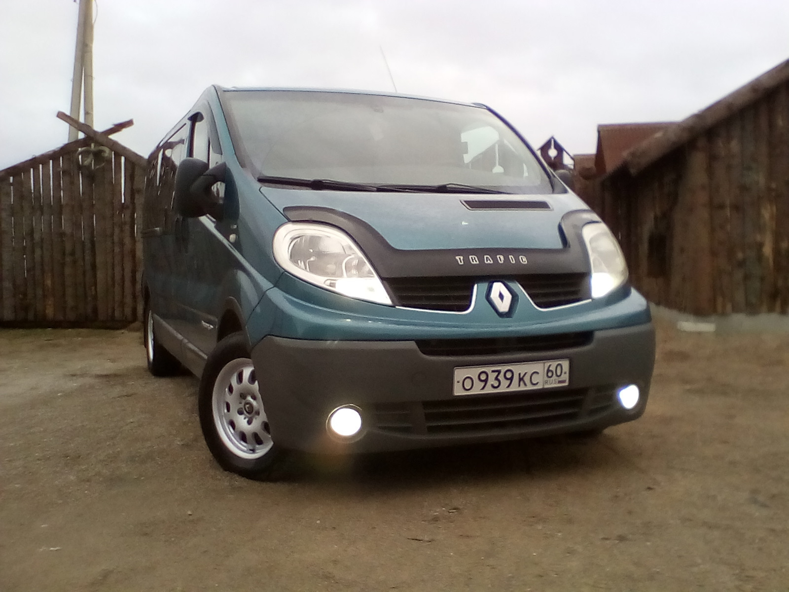 Рено 19 не работают поворотники и аварийка. Переключатель печки логан 2. Распиновка кнопки аварийки мазда фамилия. Рено трафик не работают поворотники. Рено трафик не работает.