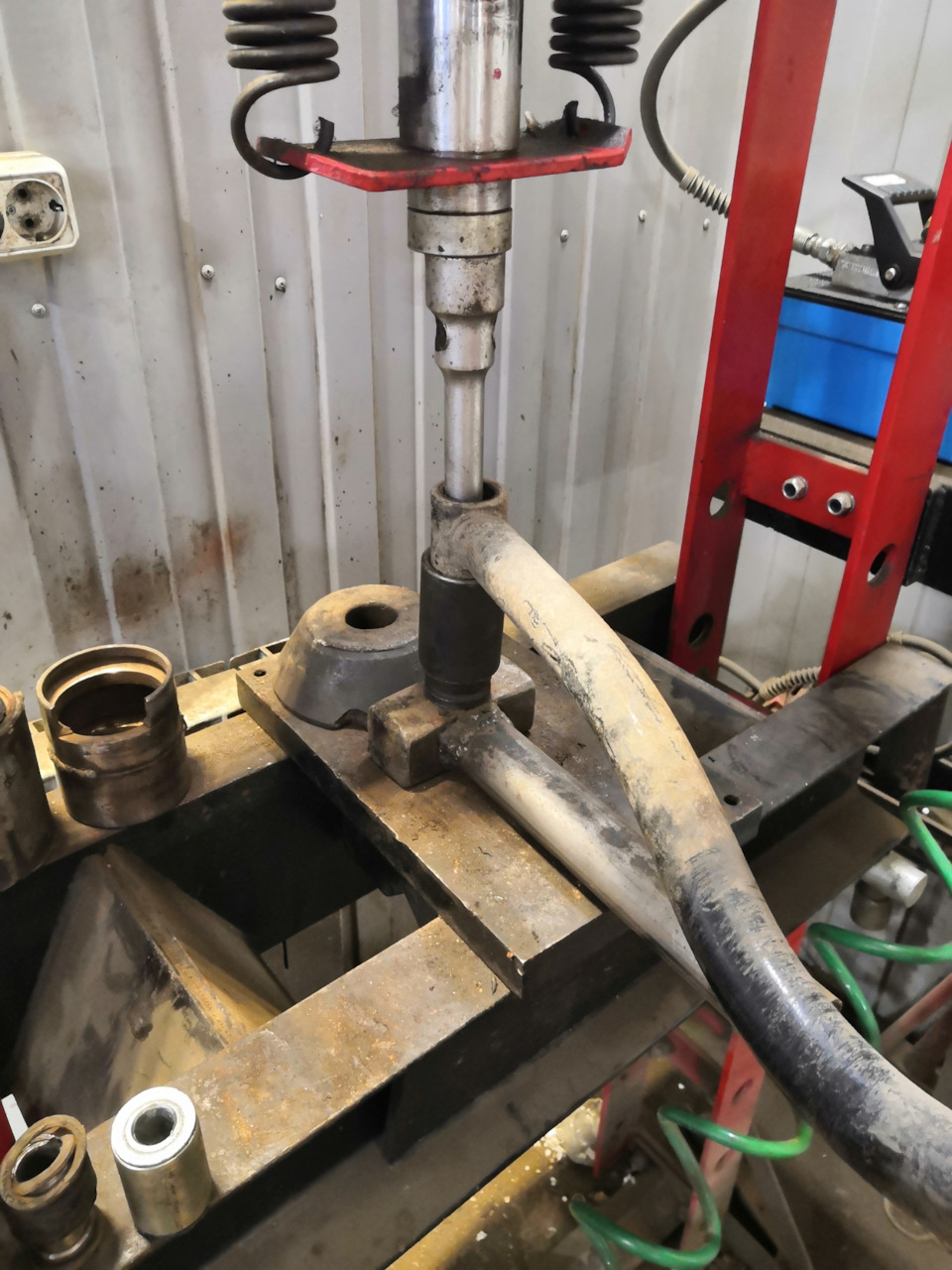 Замена технических жидкостей — УАЗ Patriot, 2,7 л, 2018 года | визит на ...