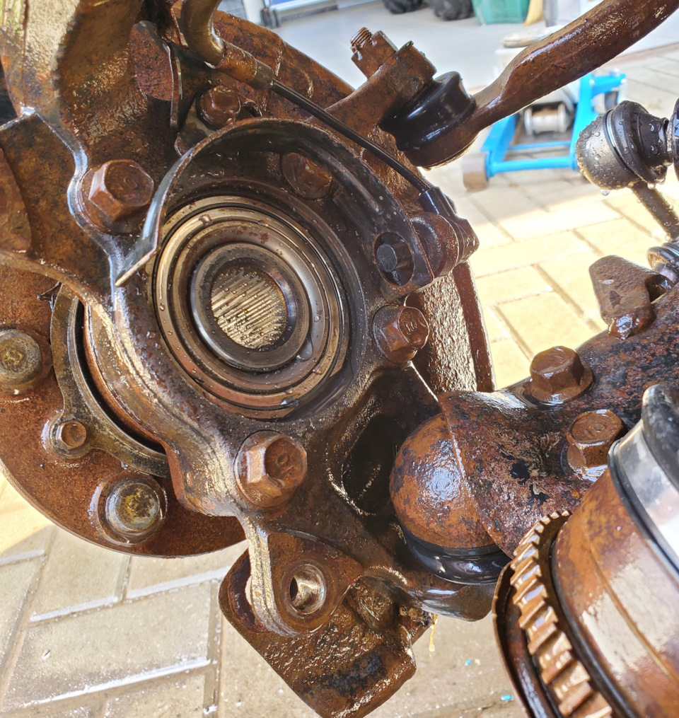 L200 смазка ступичного подшипника без съема — Mitsubishi L200 (4G), 2,5 ...