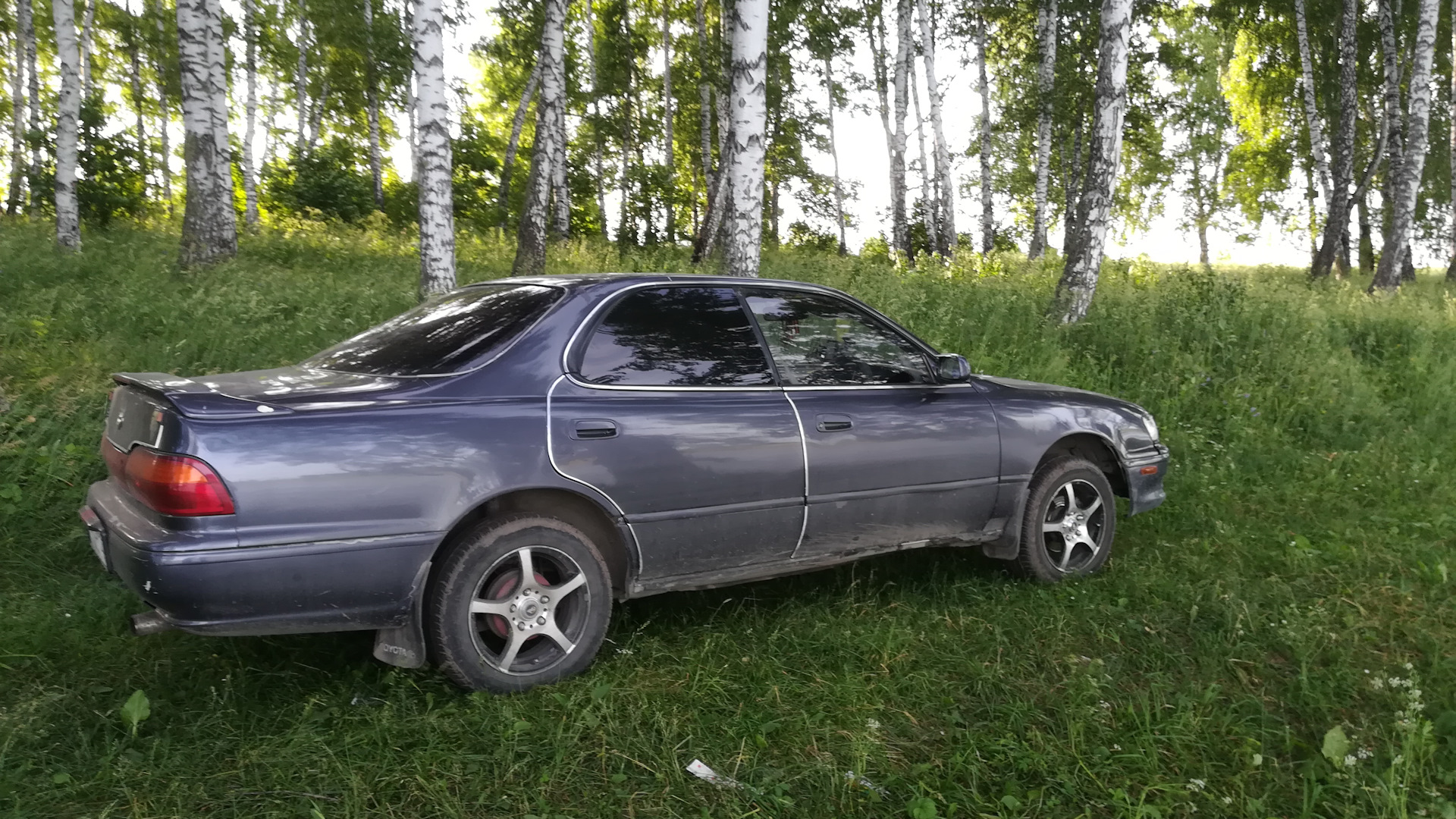 Toyota Vista etoile.