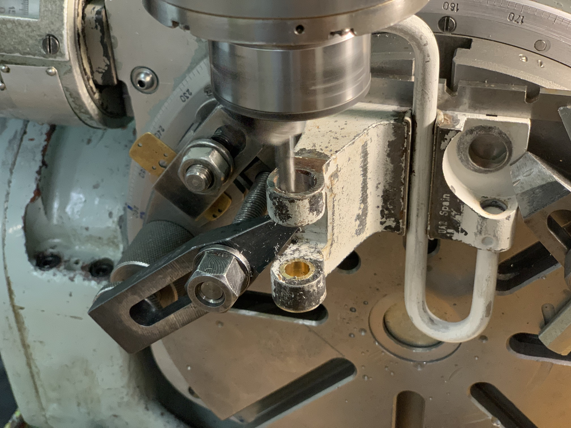 Восстановление петель двери — Volkswagen Golf Mk6, 1,6 л, 2011 года ...