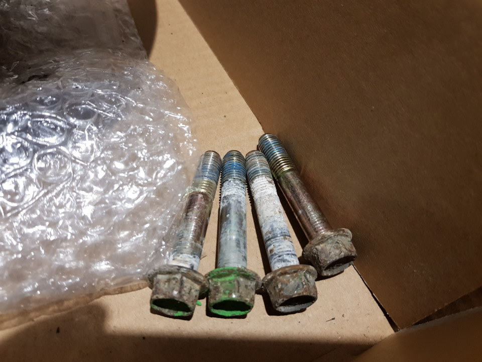 94501043 БОЛТ М14 GM | Запчасти на DRIVE2