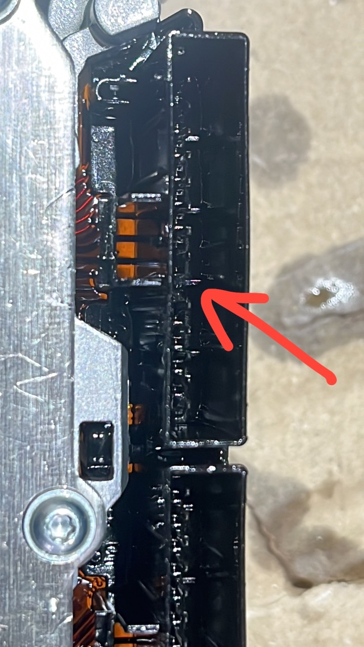 подгоревший контакт — Audi A7 Sportback (1G)